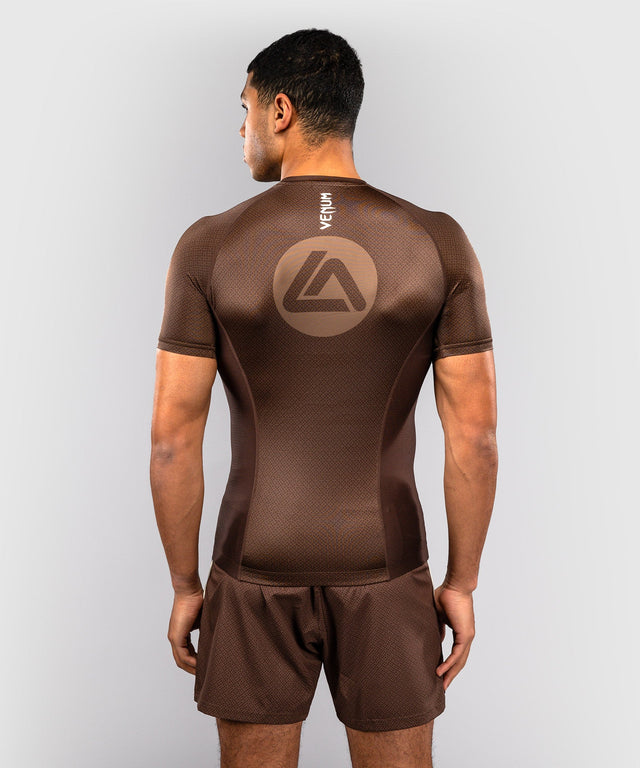 Venum Rashguard x Roger Gracie Academy Korta ärmar – Mörkbrun