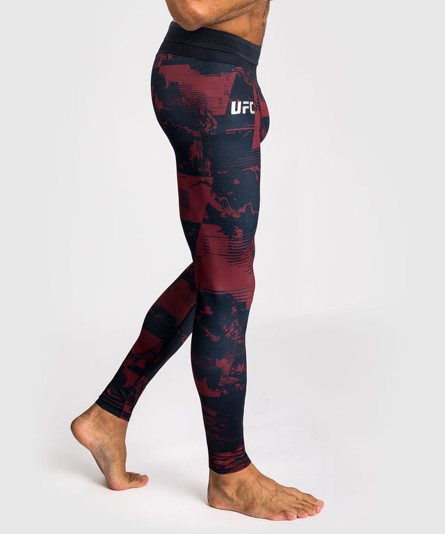 Pantaloncini a compressione Venum UFC Zenith – Blu navy/Bordeaux/Argento