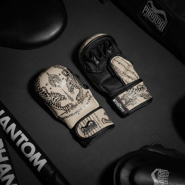 MMA sparingové rukavice Phantom Athletics Muay Thai – Písek
