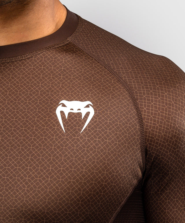 Venum Rashguard x Roger Gracie Academy Korta ärmar – Mörkbrun