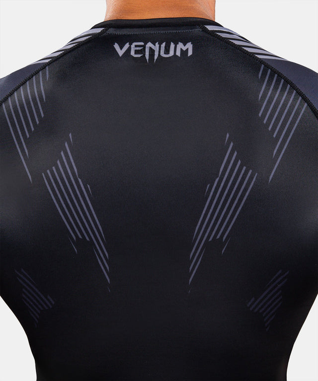 Rashguard Venum No-Gi 6.0 Manga Corta – Negro/Gris