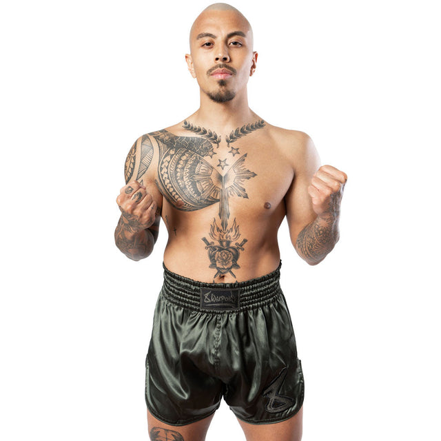 8 WEAPONS Muay Thai Shorts Strike - Olijf