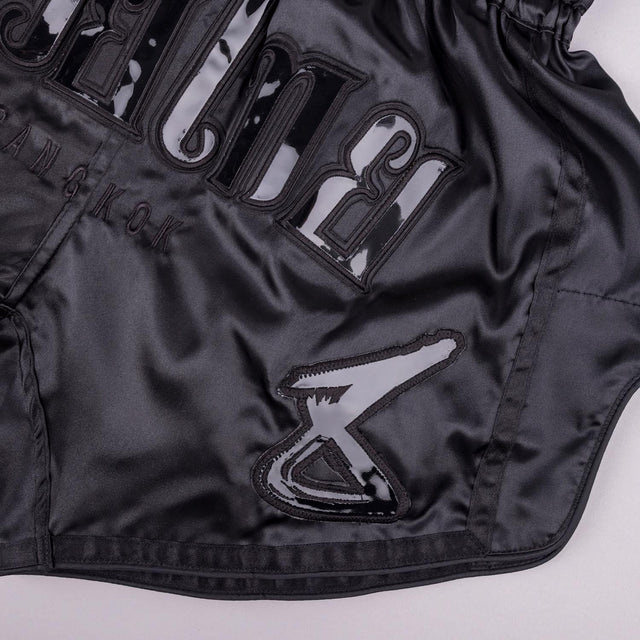 8 WEAPONS Muay Thai-shorts Bangkok – Svart
