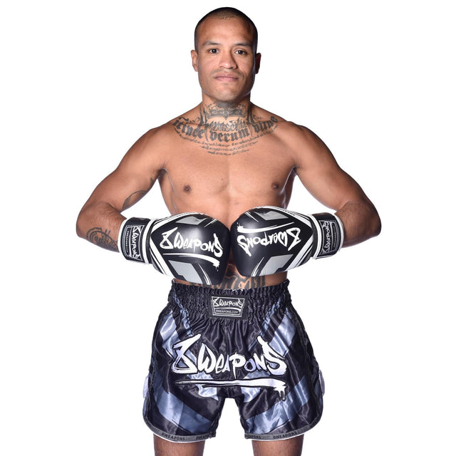 Calções de Muay Thai 8 WEAPONS Shift – Preto Mate