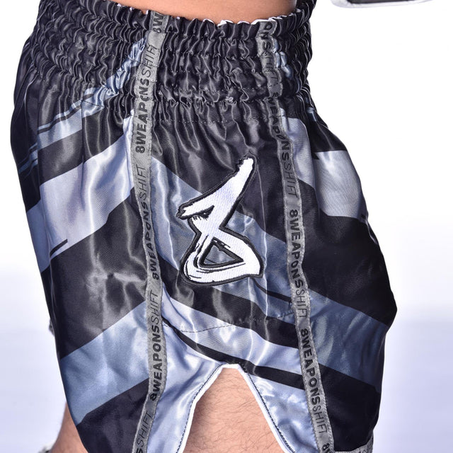 Calções de Muay Thai 8 WEAPONS Shift – Preto Mate