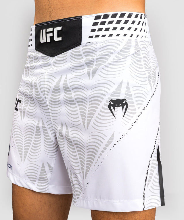 Pantaloni scurți MMA Venum UFC Zenith – Alb