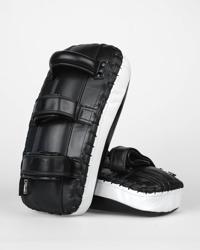 Pady Muay Thai Caged 'X' Series – Czarne