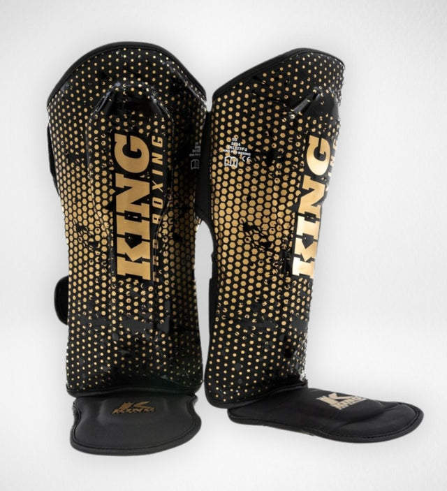 King Pro Boxing Benskydd Hexagon Barn – Svart/Guld