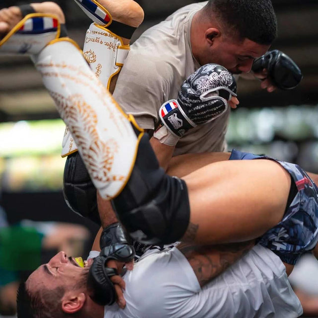 Phantom Athletics MMA rukavice sparingové Muay Thai – Černé/Stříbrné