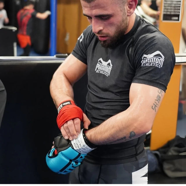 Rękawice MMA Phantom Athletics APEX – Neon Niebieski