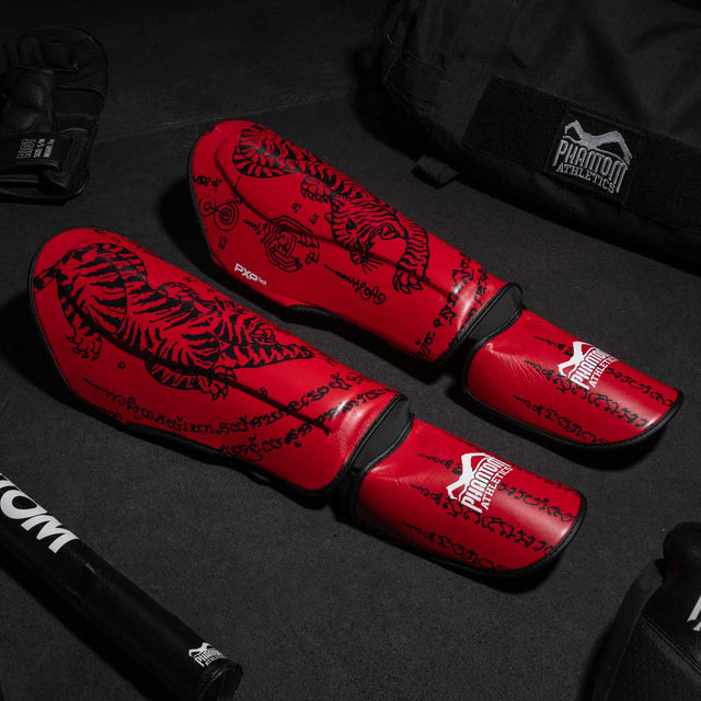 Paratibie Muay Thai Phantom Athletics – Rosso