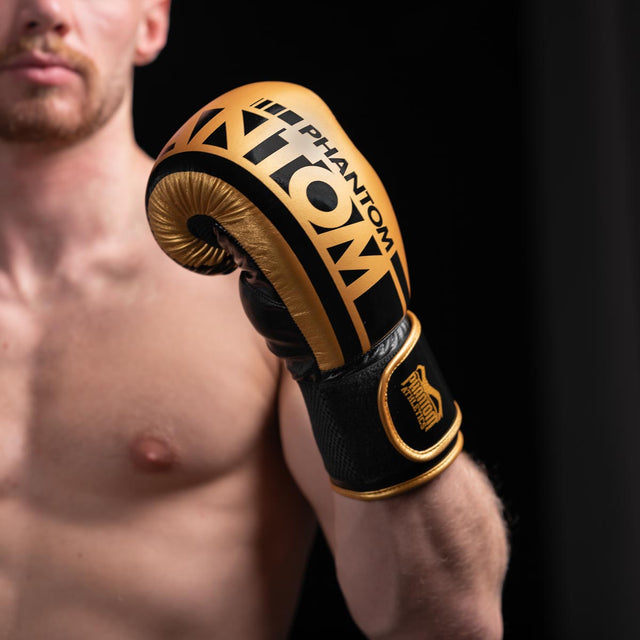 Rękawice bokserskie Phantom Athletics APEX Speed – Czarne/Złote