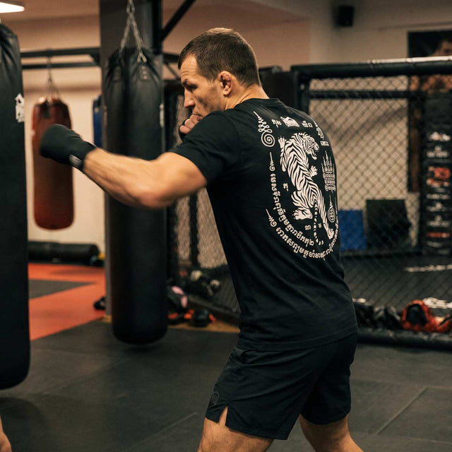 Tricou Phantom Athletics Tiger Yant – Negru