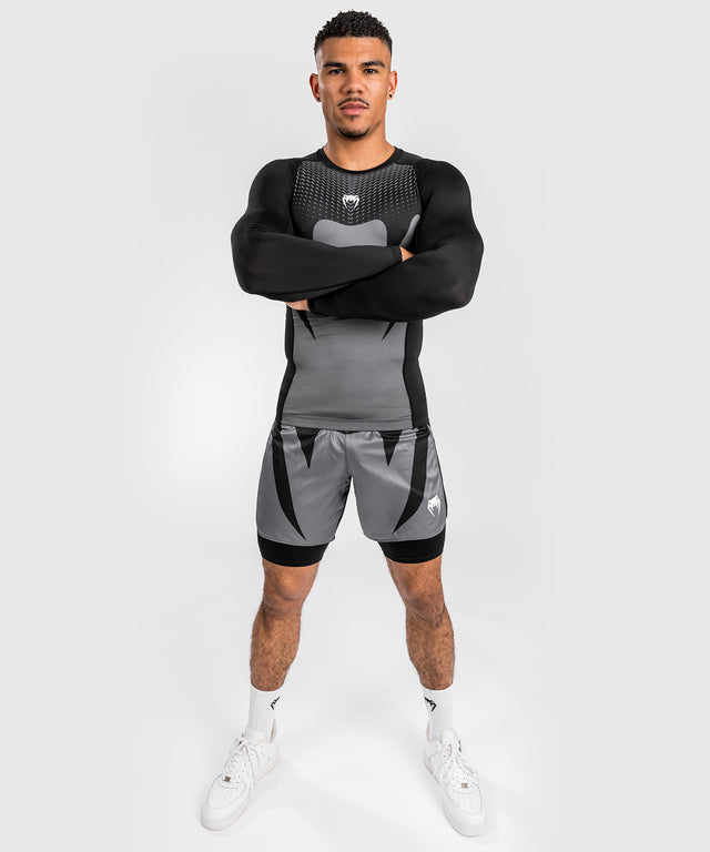 Rashguard Venum Attack Mangas Compridas – Preto/Cinzento