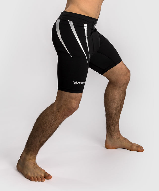 Venum x WOW FC Vale Tudo Shorts – Svart/Silvergrå