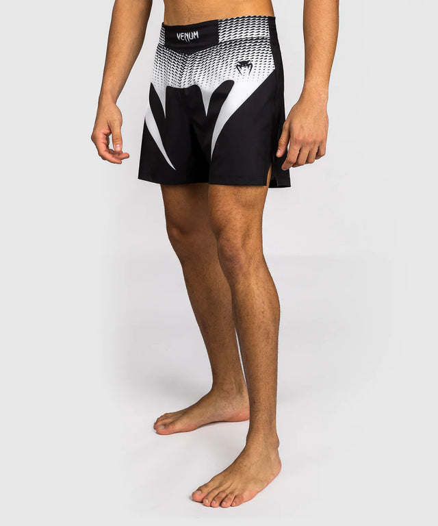 Pantaloni scurți MMA Venum No Gi – Negru/Alb