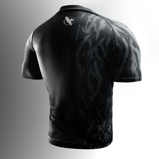 Rashguard Hayabusa Apex Manga Corta – Negro Carbón