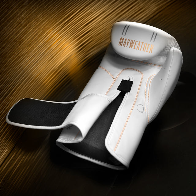 Hayabusa x Mayweather Boxningshandskar Contender – Vit/Guld