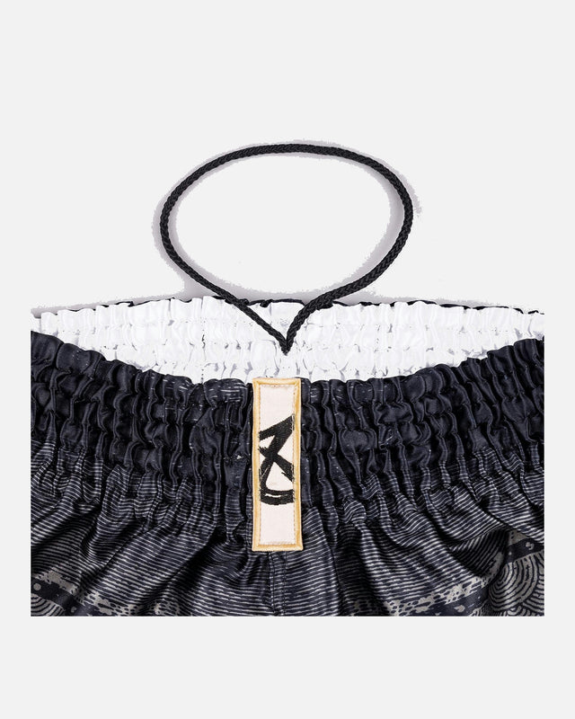 Pantaloncini Muay Thai 8 WEAPONS Hanuman – Nero/Oro