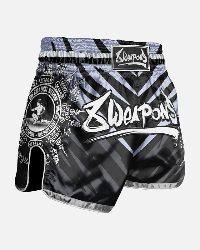 Pantalones de Muay Thai 8 WEAPONS 8 Ways Yant – Negro/Plata