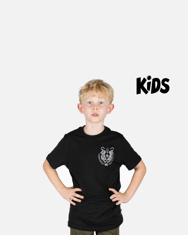 Camiseta Phantom Athletics Sak Yant Niños – Negro