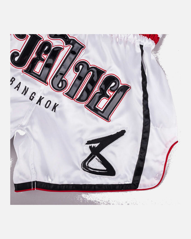 Spodenki Muay Thai 8 WEAPONS Bangkok – Białe/Czarne