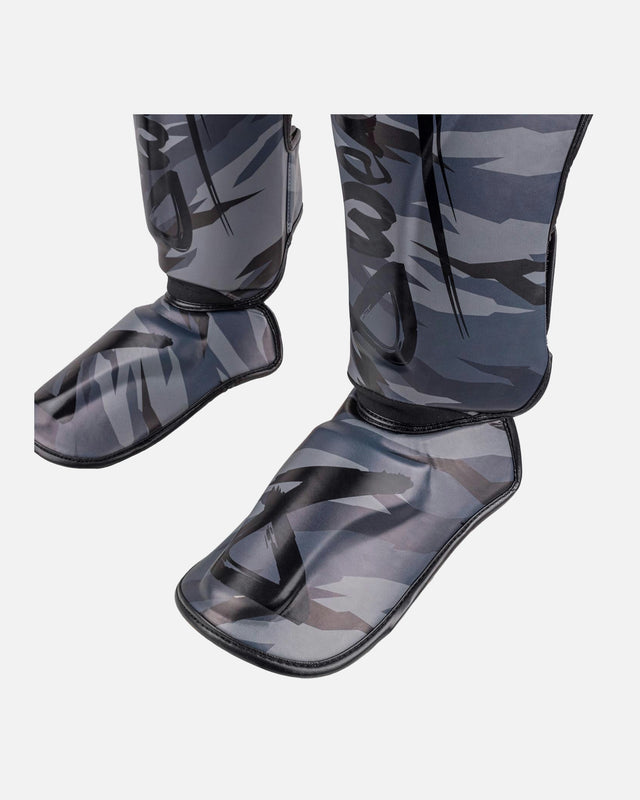 Espinilleras 8 WEAPONS Unlimited 2.0 – Urban Camo