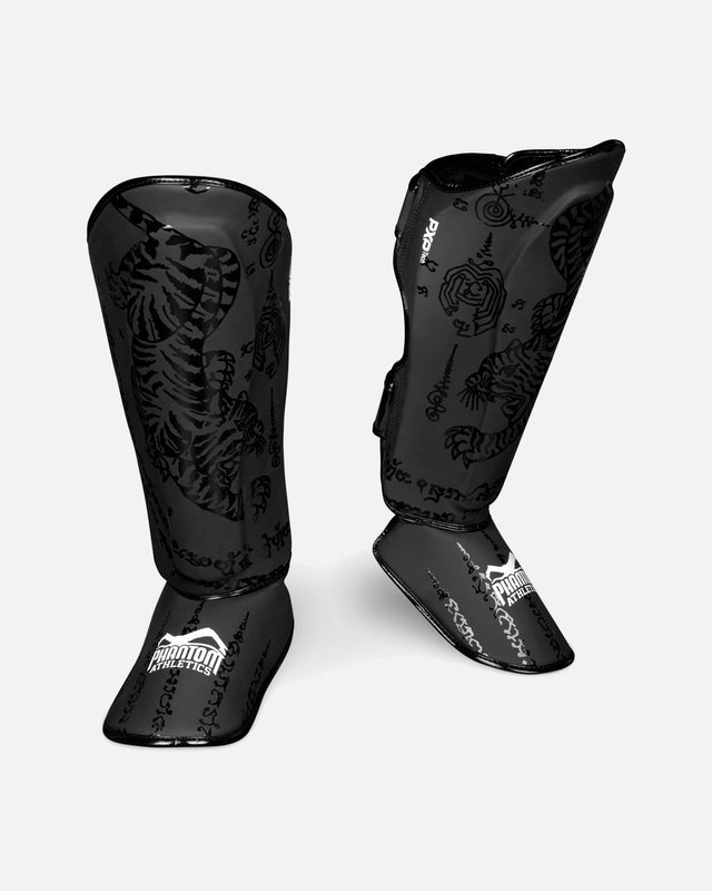 Espinilleras Phantom Athletics Muay Thai – Negro/Plata