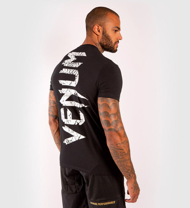 T-shirt Venum Giant – Preto/Branco