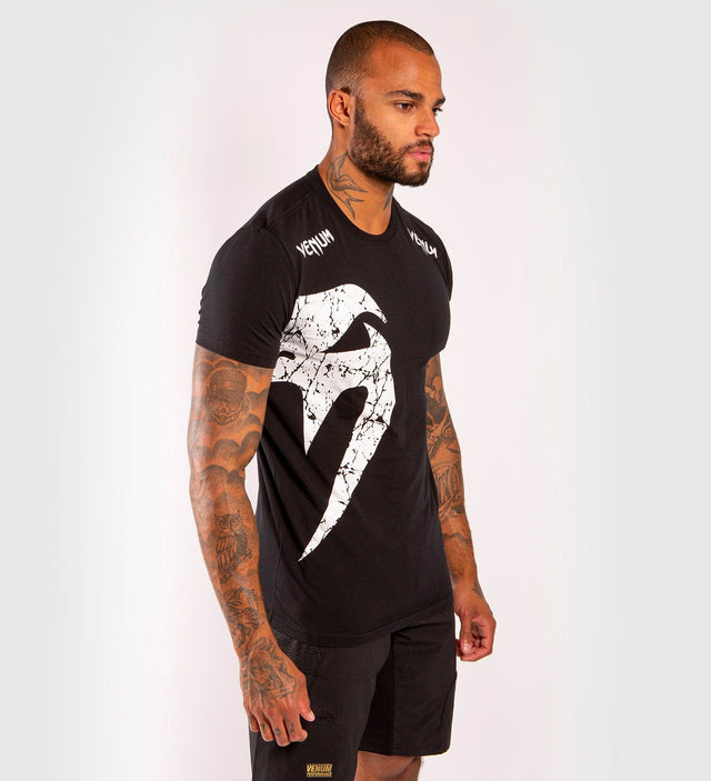 T-shirt Venum Giant – Preto/Branco