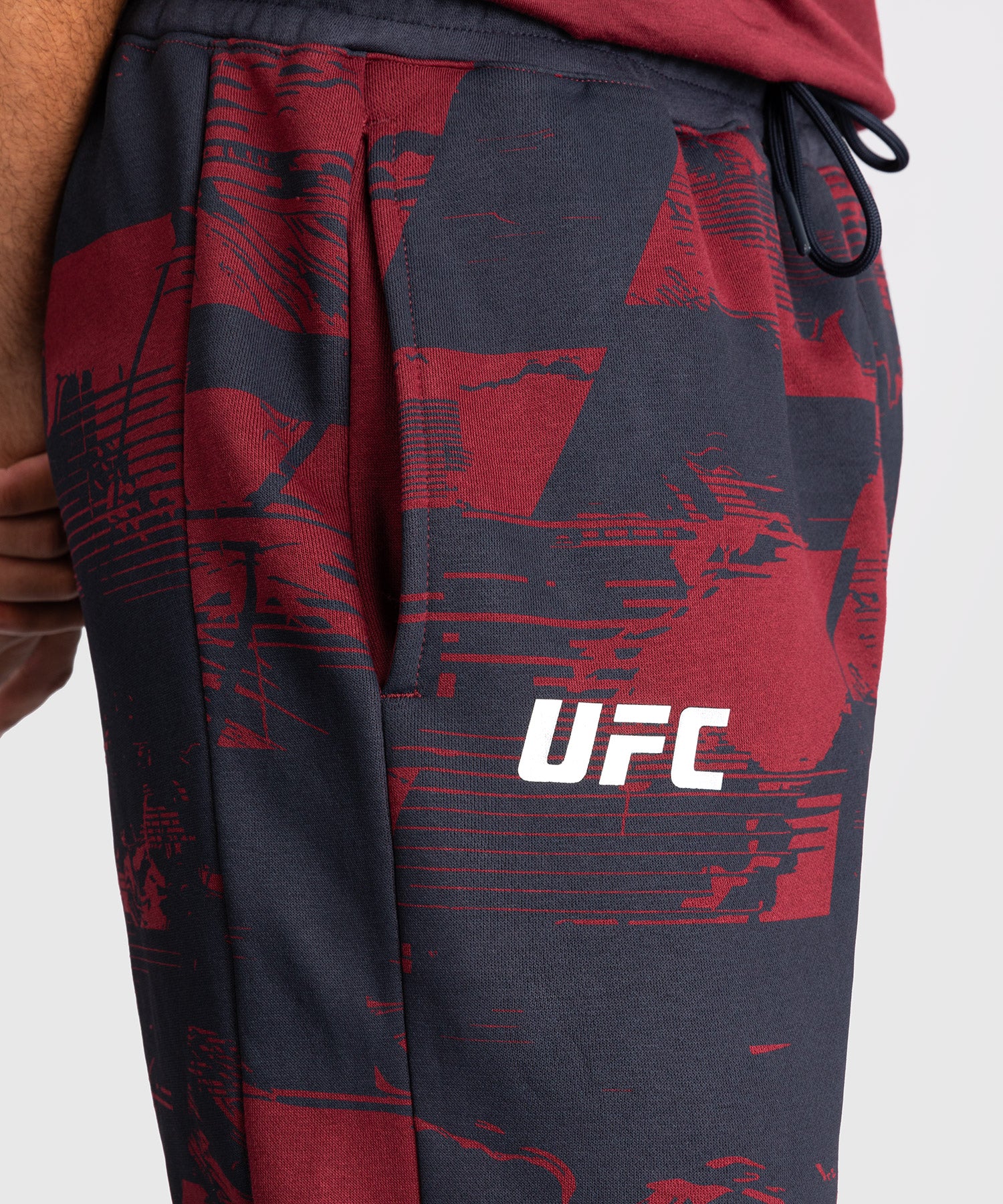 Tepláky Venum UFC Zenith – Námořnická modrá/Bordeaux/Stříbrná
