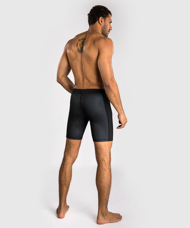 Pantaloni scurți Venum No Gi Vale Tudo – Negru/Argintiu