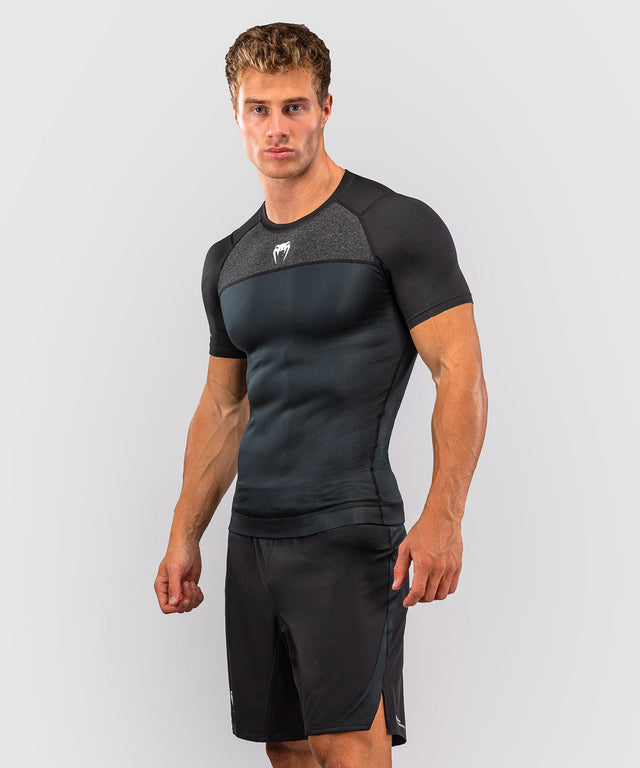 Venum Rashguard G-Fit Scale Kortärmad - Svart