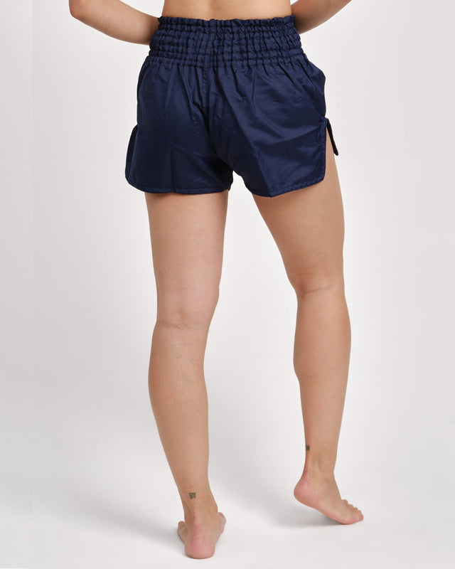 Caged Muay-Thai-Shorts Classic – Marineblau/Weiß Damen