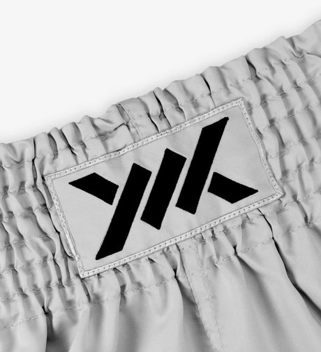 Pantalones de Muay Thai Caged Classic – Gris Claro/Negro Mujer