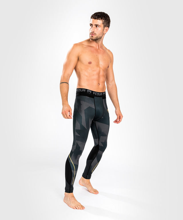 Venum Spats Razor – Black/Gold