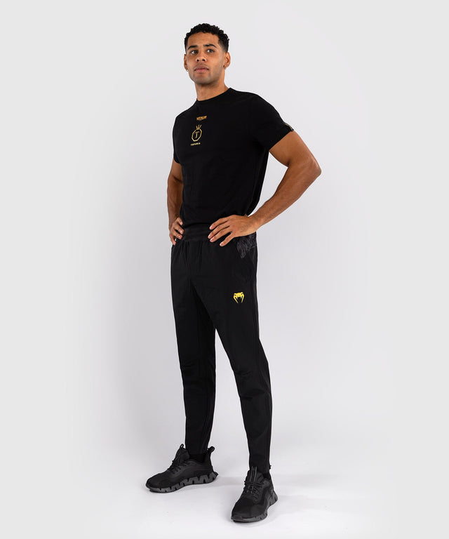 Spodnie treningowe Venum x Topuria Unmatched – Czarne/Złote