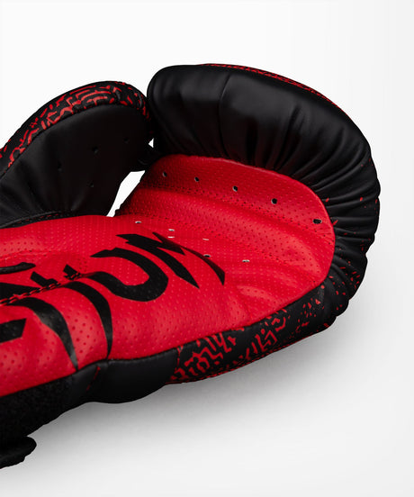 Gants de boxe Venum TEKKEN 8 Kazuya – Rouge/Noir – photo 3