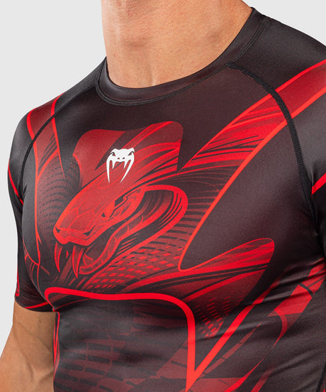 Rashguard Venum Crimson Viper 2.0 Manches courtes – Noir/Rouge