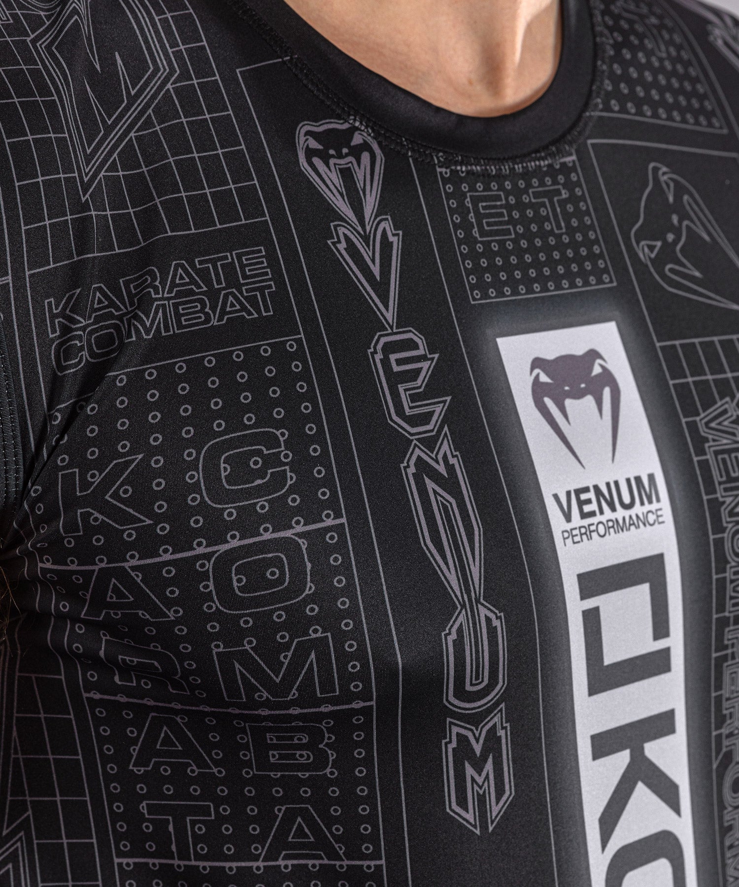 Canotta Venum Karate Combat – Nero/Grigio