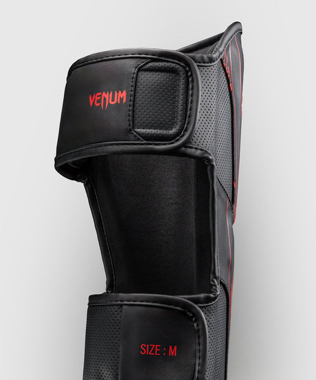 Caneleiras Venum Amazonia Reborn – Preto/Vermelho