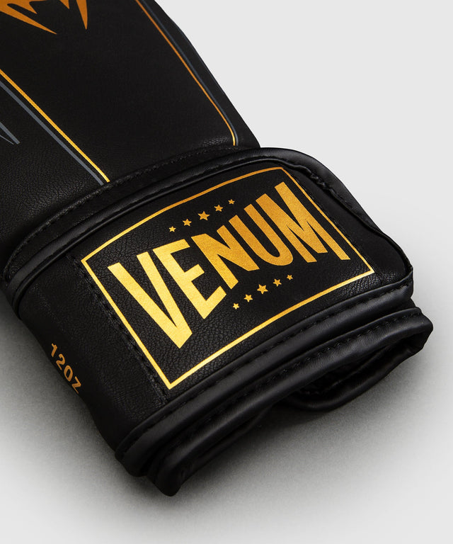 Luvas de boxe Venum Streamline – Preto/Ouro
