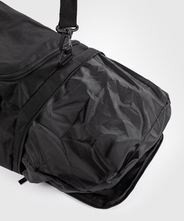 Bolsa de deporte Venum Essential – Negro