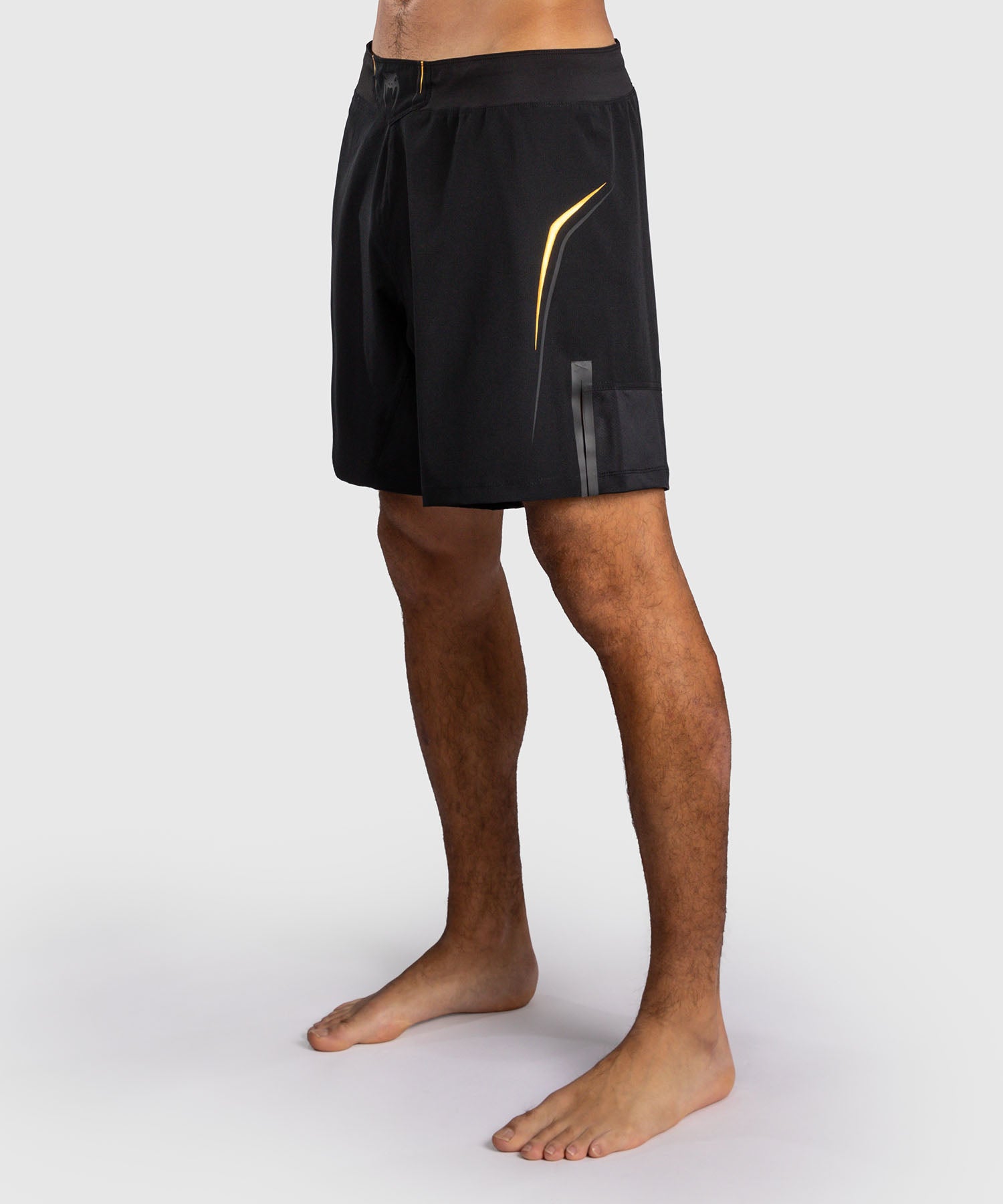 Venum MMA-shorts G-Core – Sort/Guld