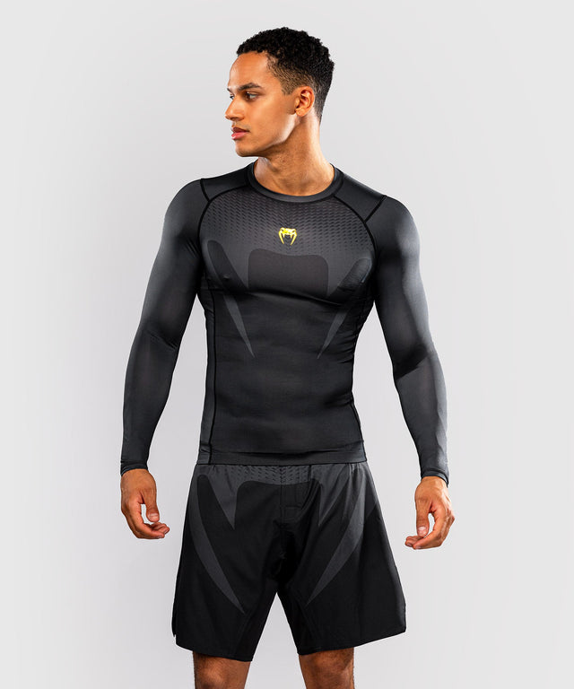 Venum Longsleeve Attack Lange Mouwen - Zwart/Goud