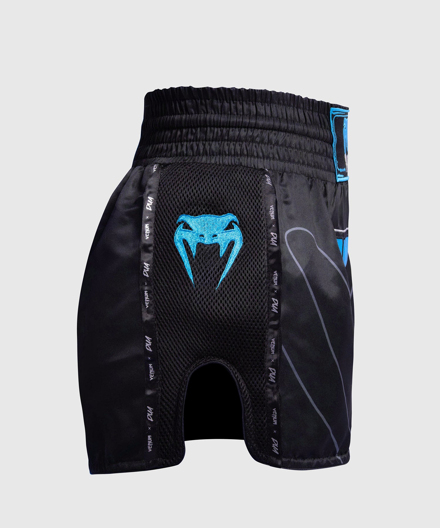 Venum Muay-Thai-Shorts x Dua – Schwarz/Electric Blue