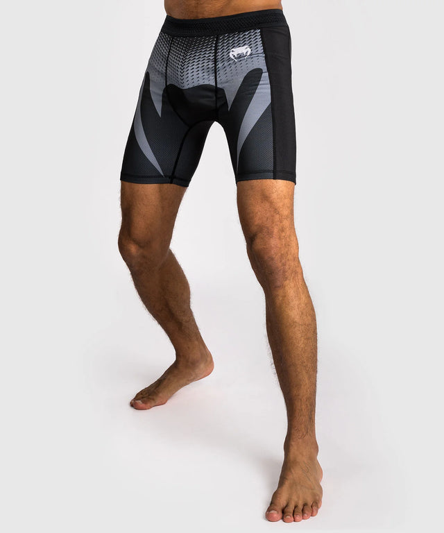 Pantaloni scurți Venum No Gi Vale Tudo – Negru/Argintiu