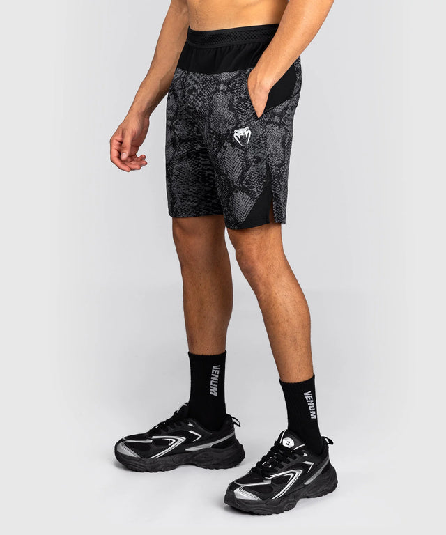 MMA trenky Venum Training Shorts G-Fit Scales – Černé/Šedé