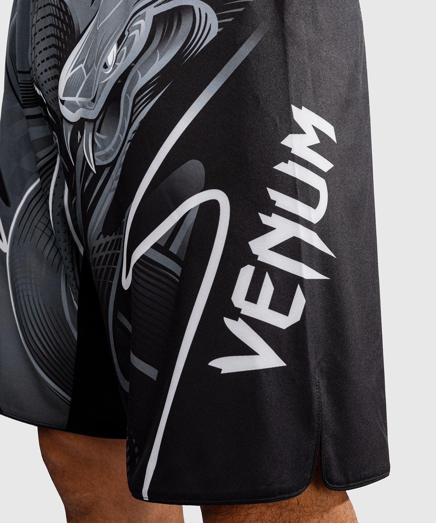 Venum MMA Shorts Crimson Viper 2.0 - Zwart/Grijs