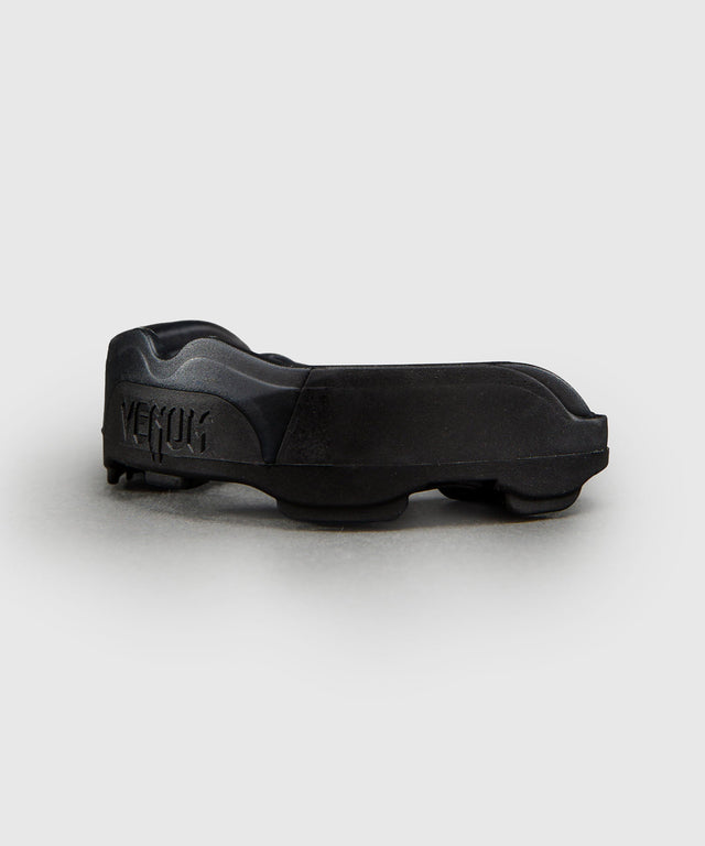 Paradenti Venum Predator – Nero/Rosso